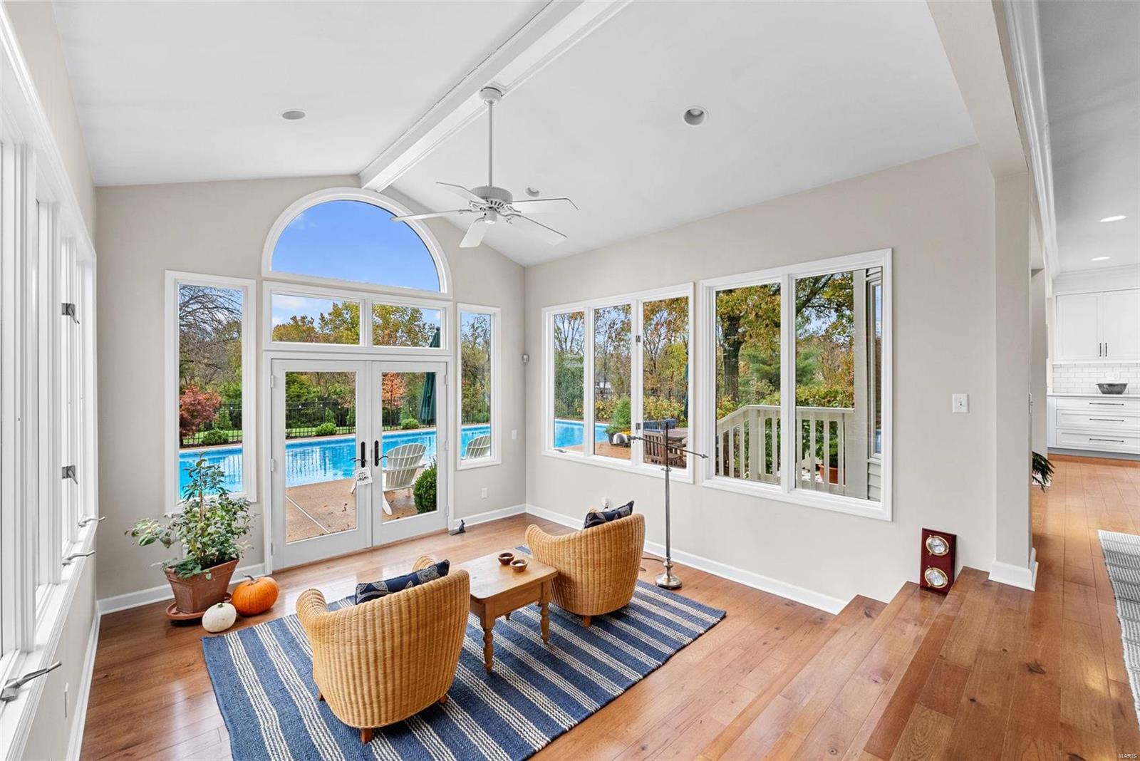 Chesterfield, Missouri 63005, United States, 4 Bedrooms Bedrooms, ,3 BathroomsBathrooms,Residential,Pending,34566