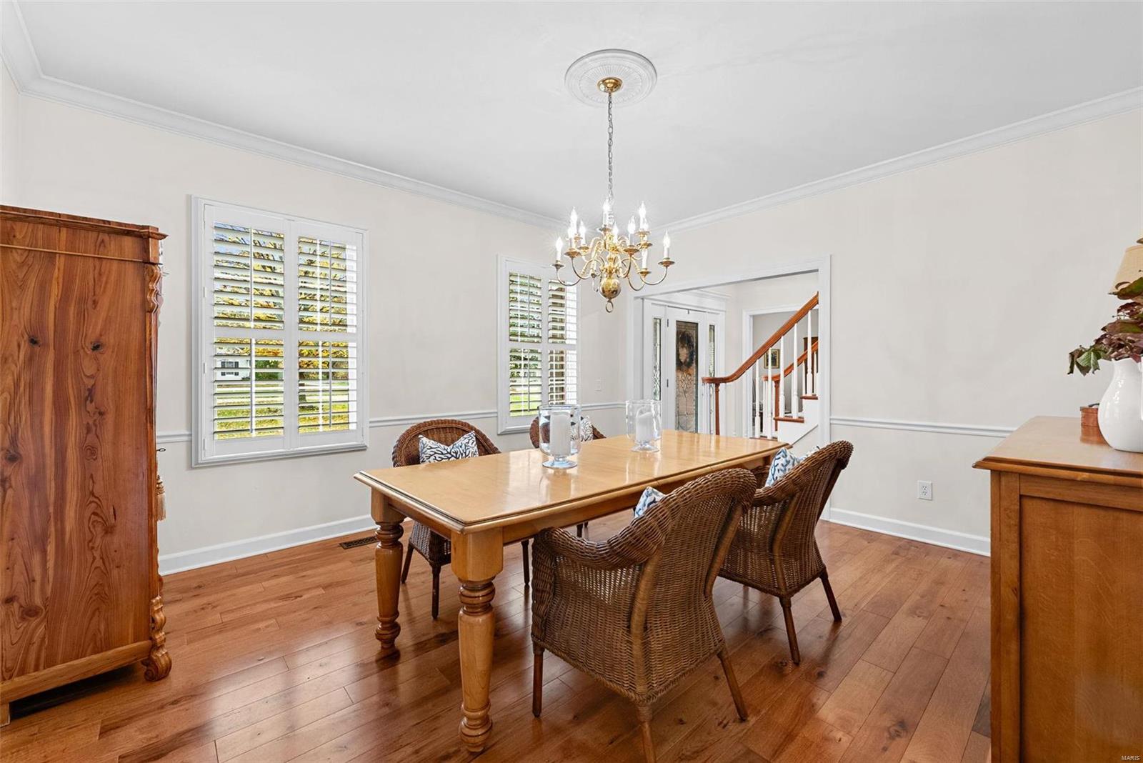 Chesterfield, Missouri 63005, United States, 4 Bedrooms Bedrooms, ,3 BathroomsBathrooms,Residential,Pending,34566