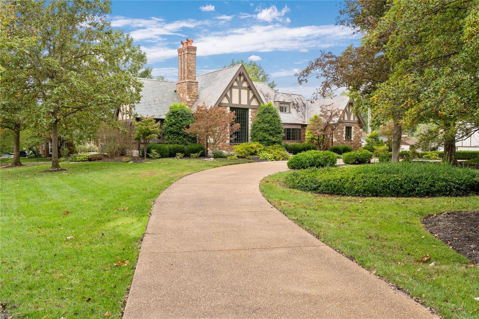 Warson - Residential