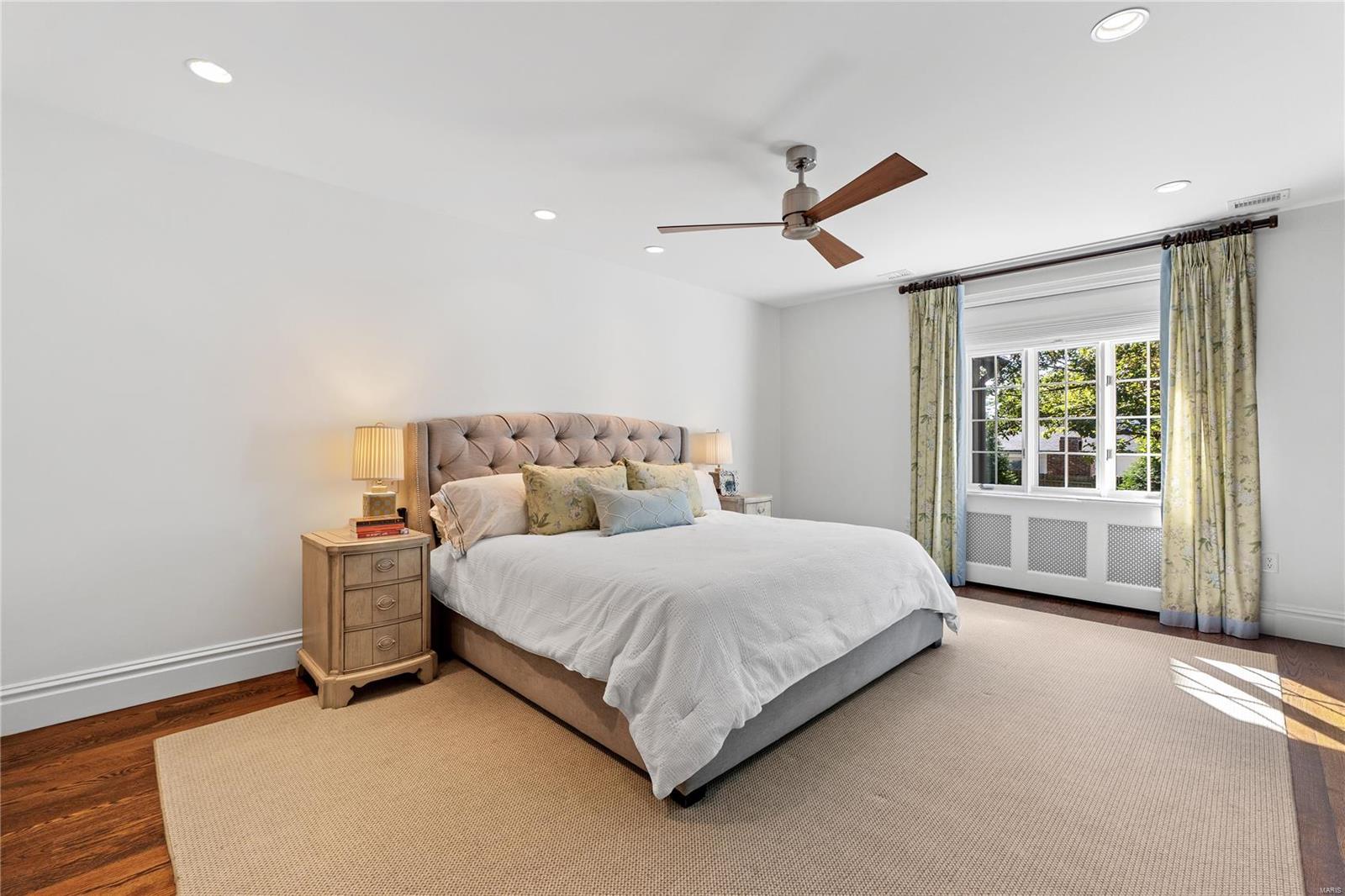 Warson - Residential