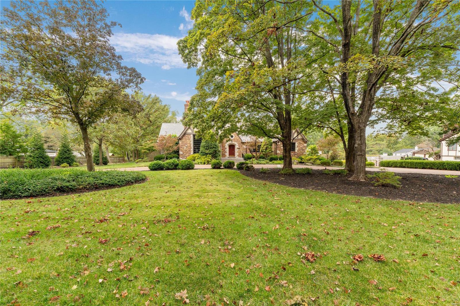 Warson - Residential