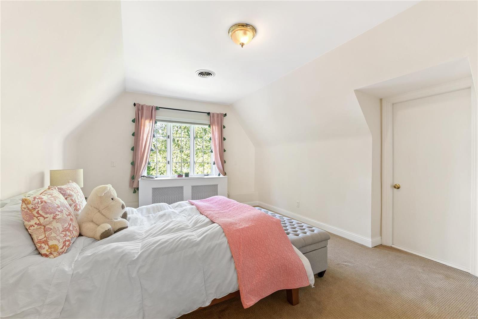 Warson - Residential