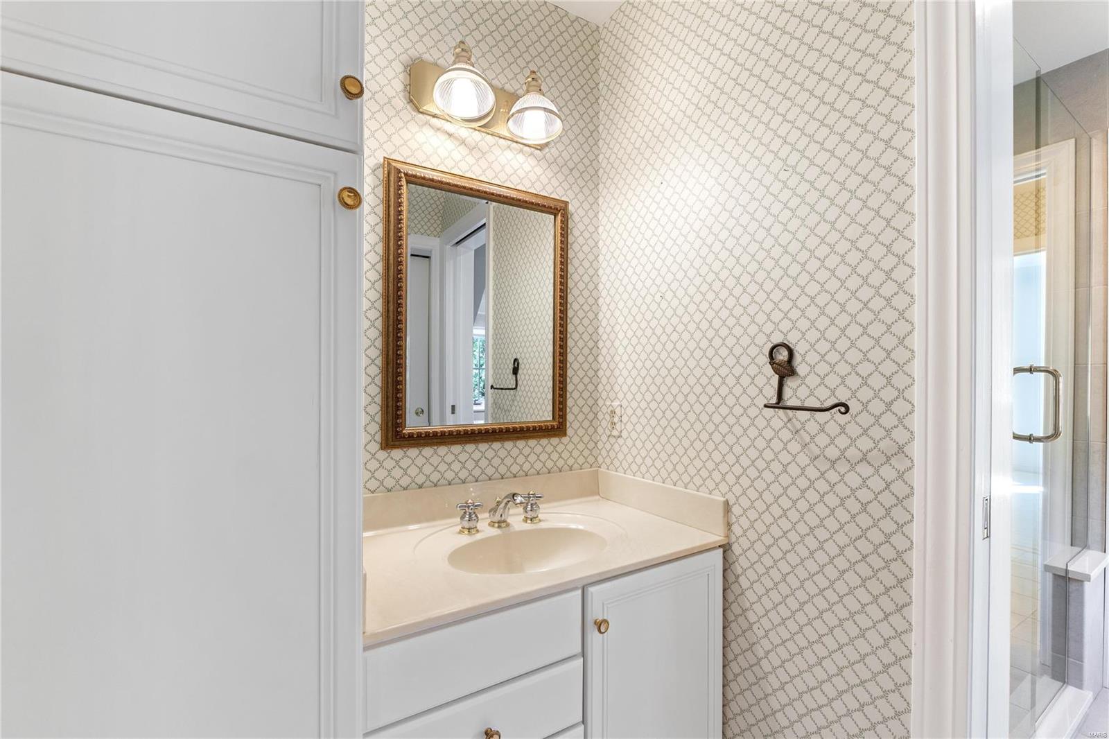 Warson - Residential