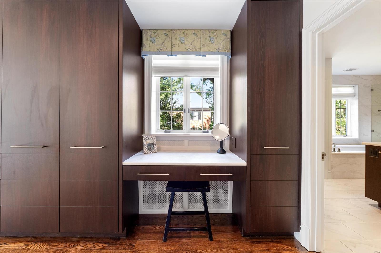 Warson - Residential