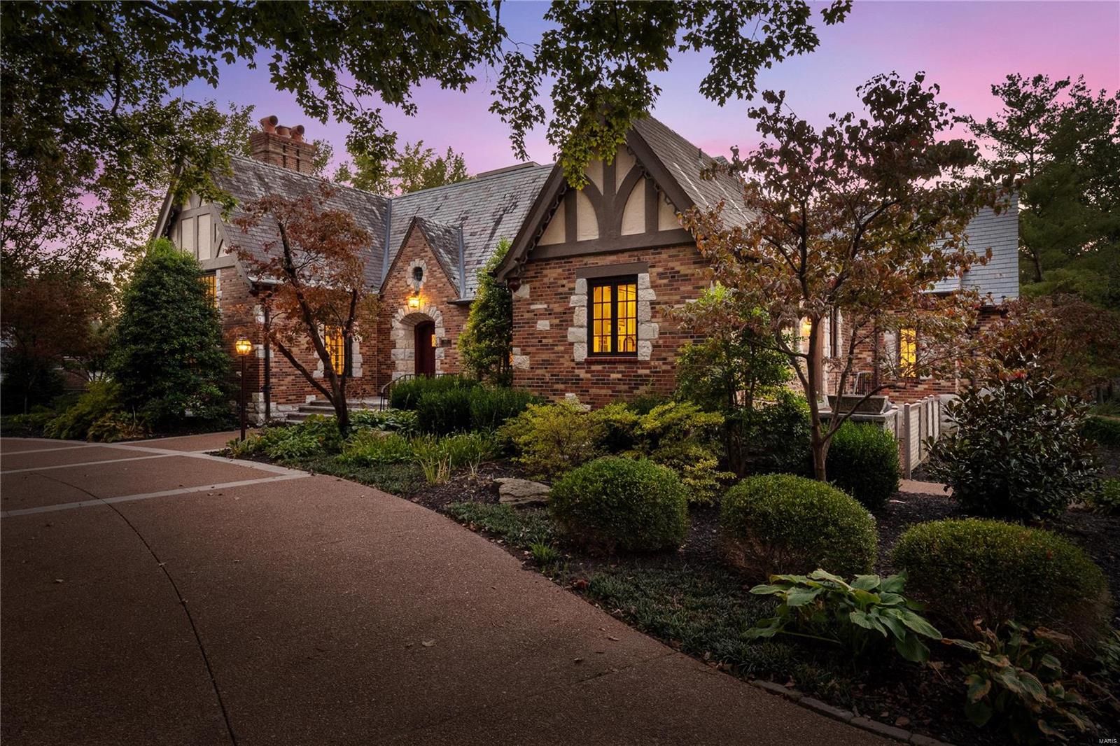 Warson - Residential