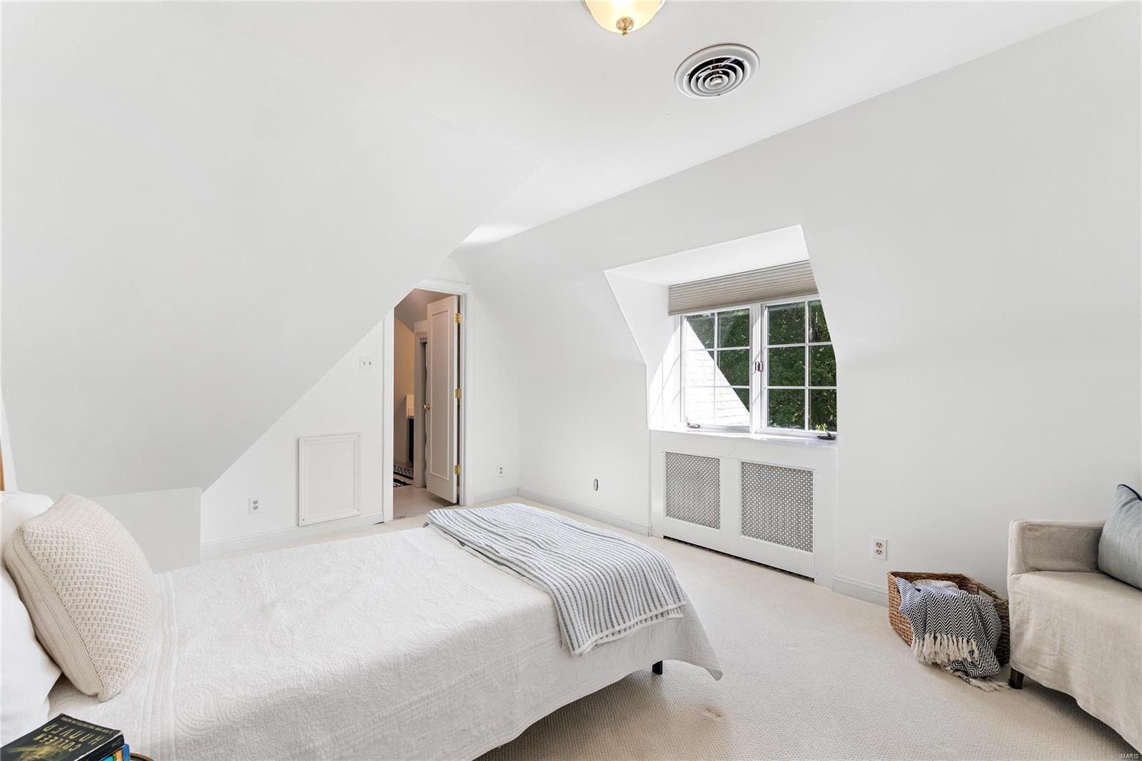 Warson - Residential