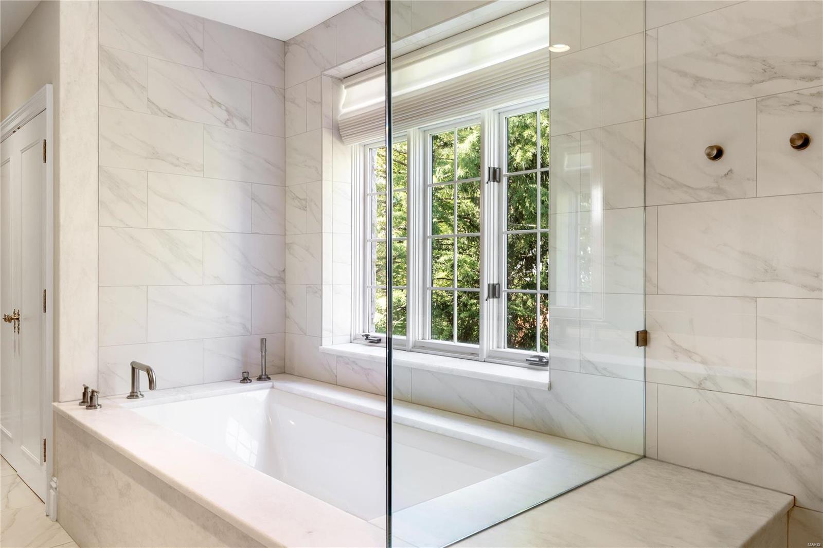 Warson - Residential