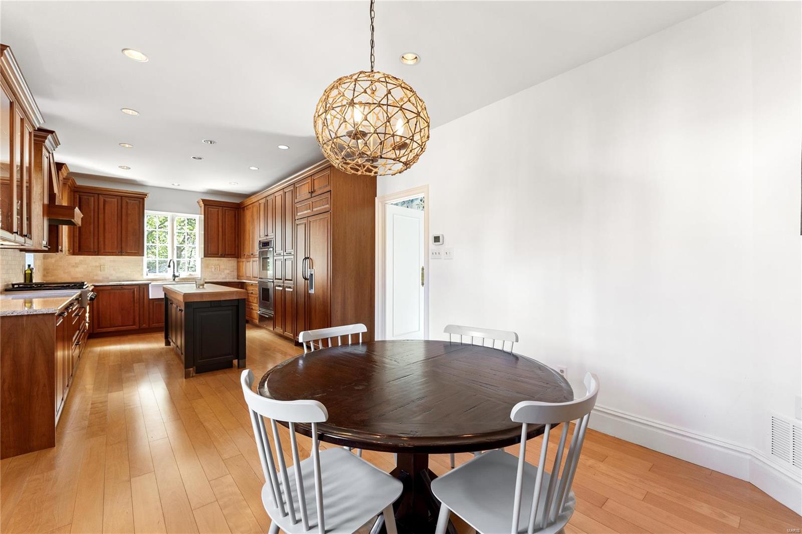 Warson - Residential