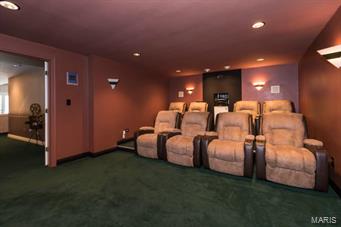 Kingspointe - Residential