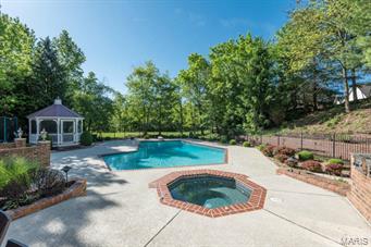 Kingspointe - Residential