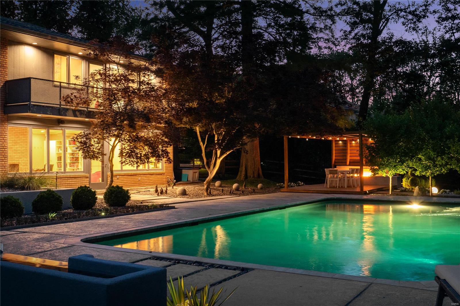 Brazillian Court Add - Residential