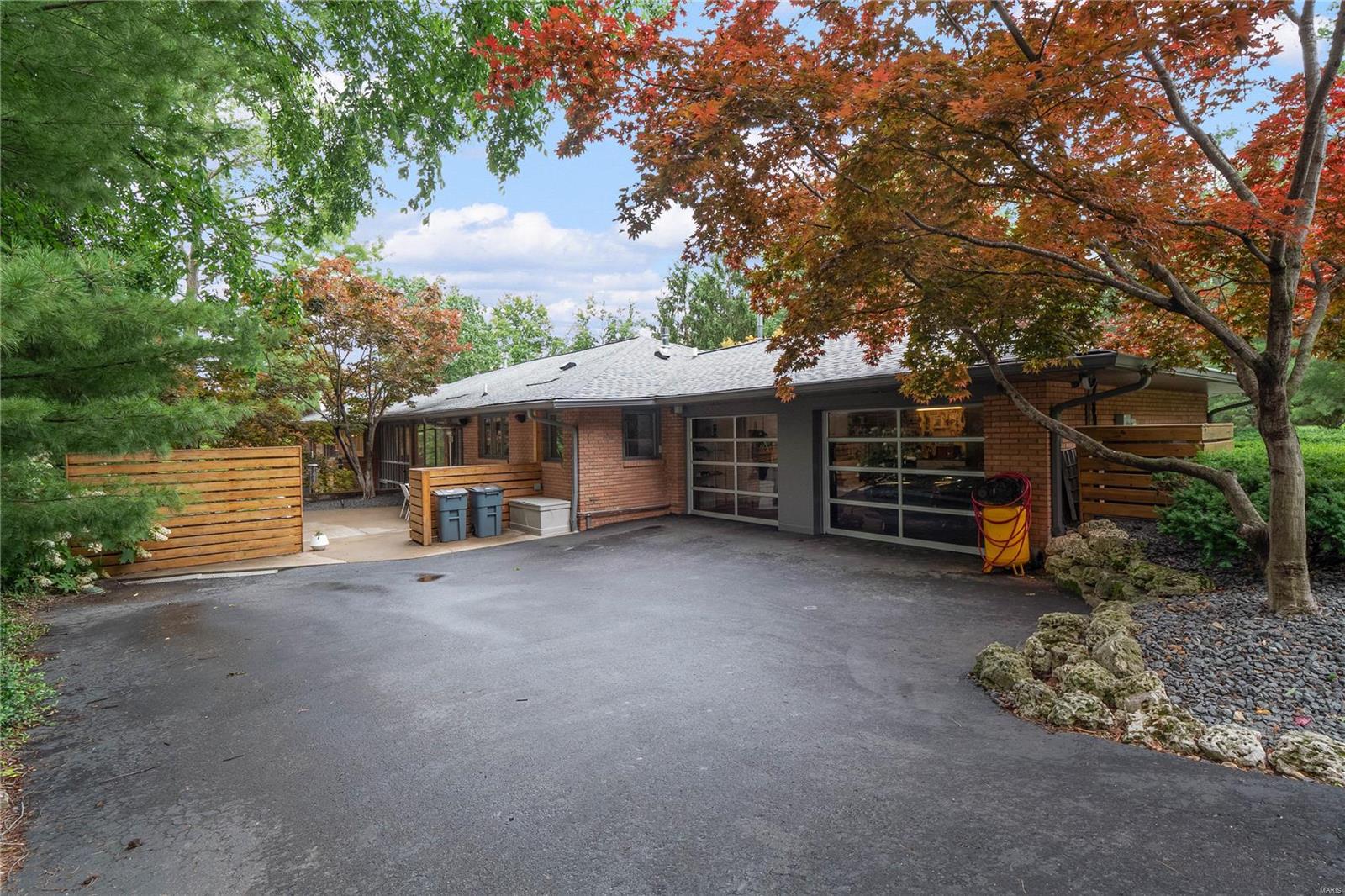 Brazillian Court Add - Residential