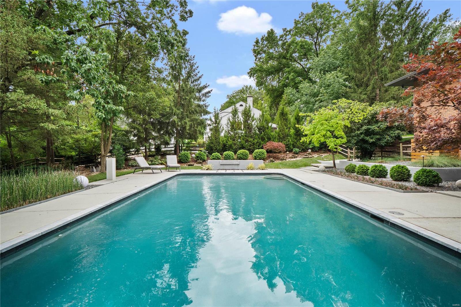 Brazillian Court Add - Residential