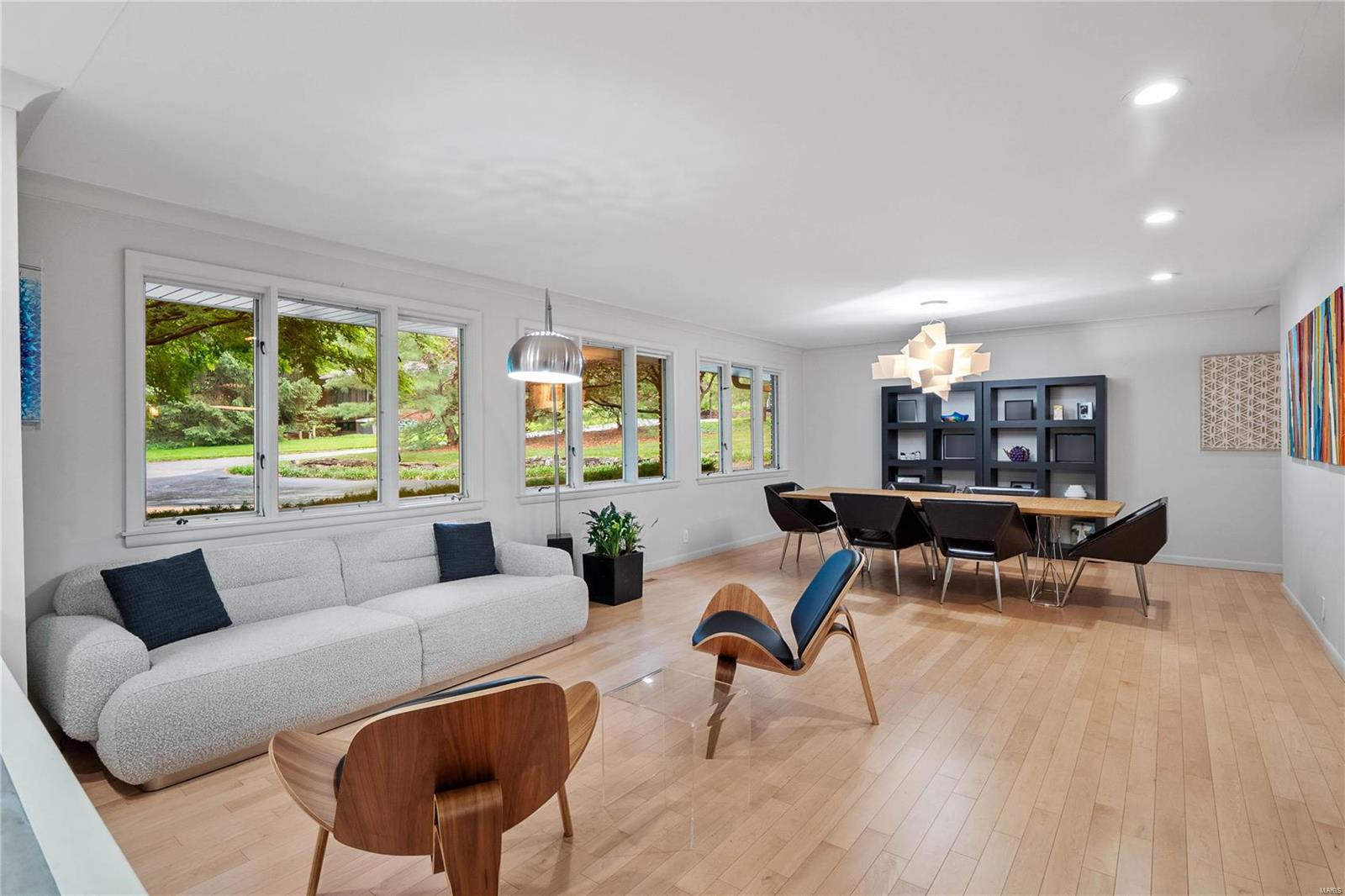 Brazillian Court Add - Residential