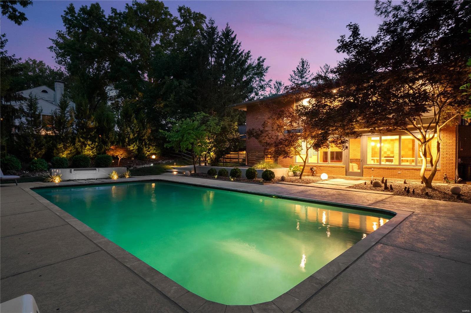 Brazillian Court Add - Residential