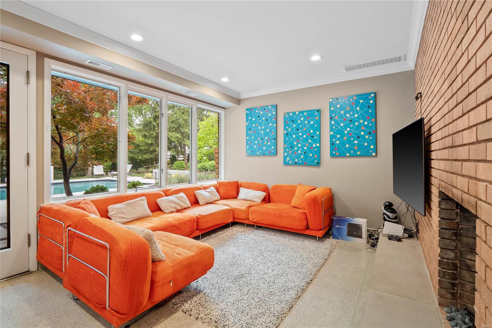 Brazillian Court Add - Residential