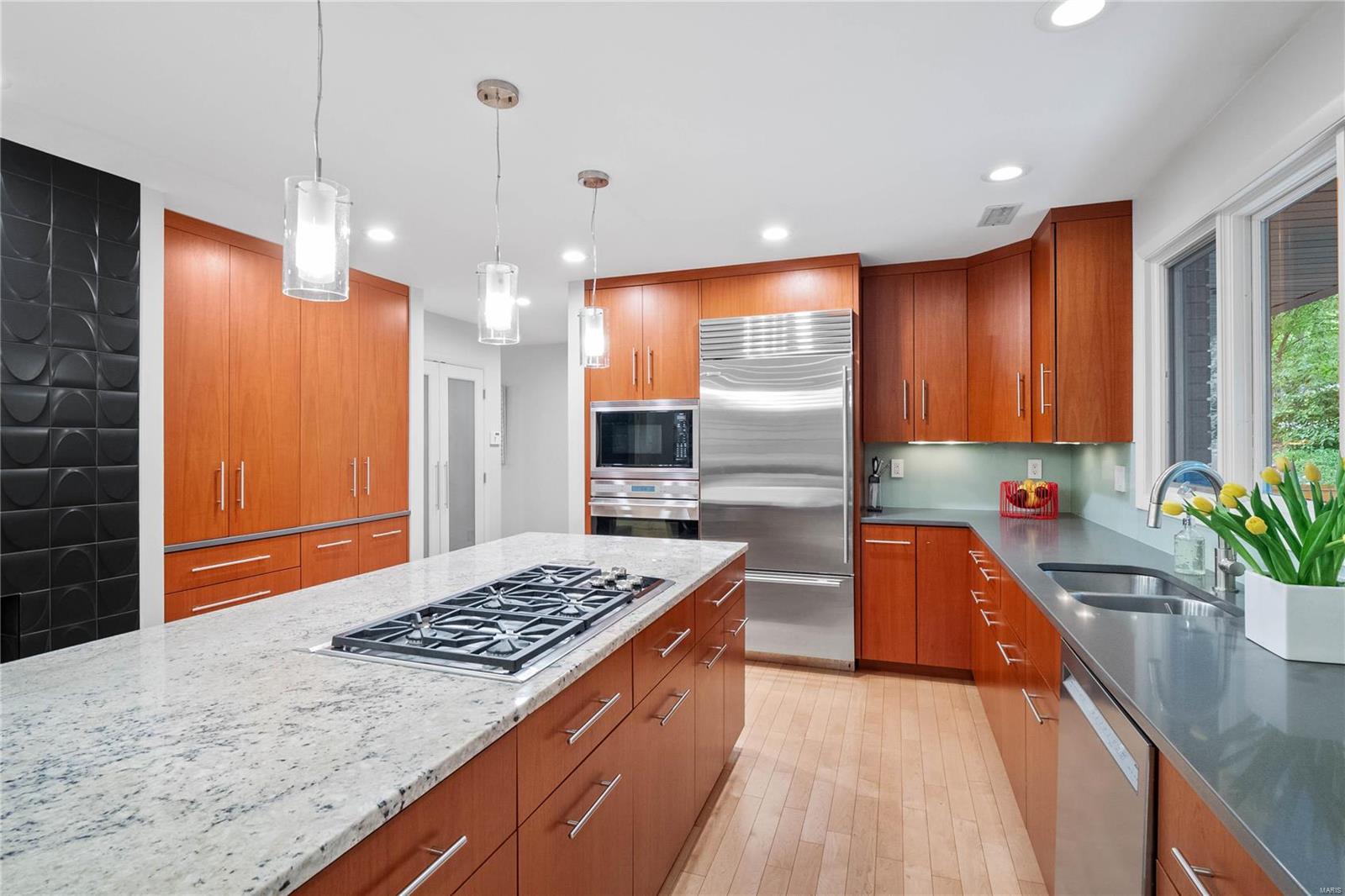 Brazillian Court Add - Residential