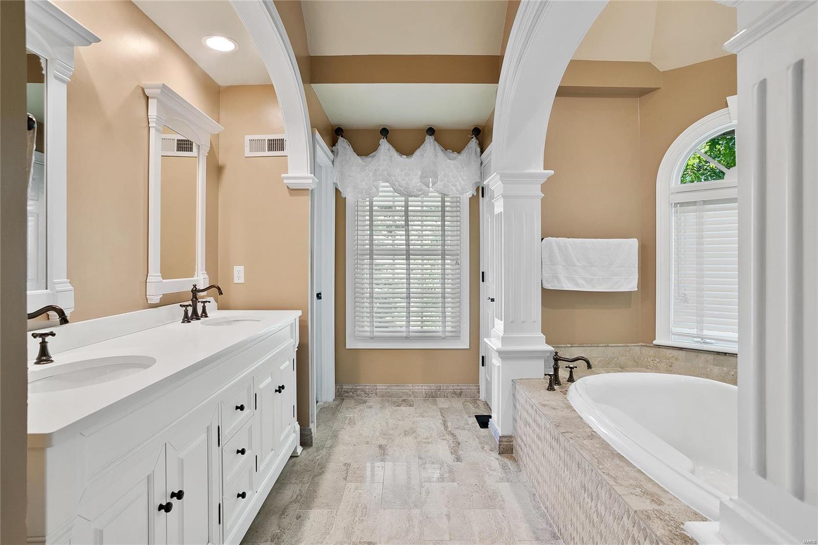 The Summit At Wildhorse - Residential