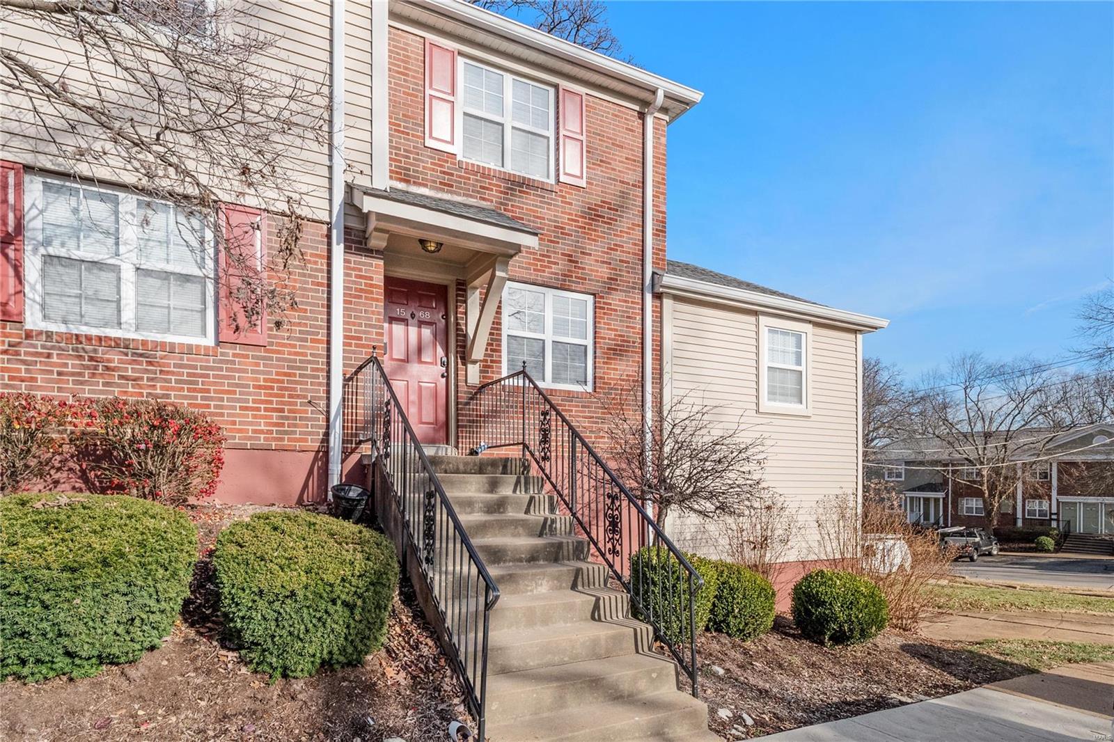 St Louis, Missouri 63144, United States, 2 Bedrooms Bedrooms, ,2 BathroomsBathrooms,Residential,Pending,26072