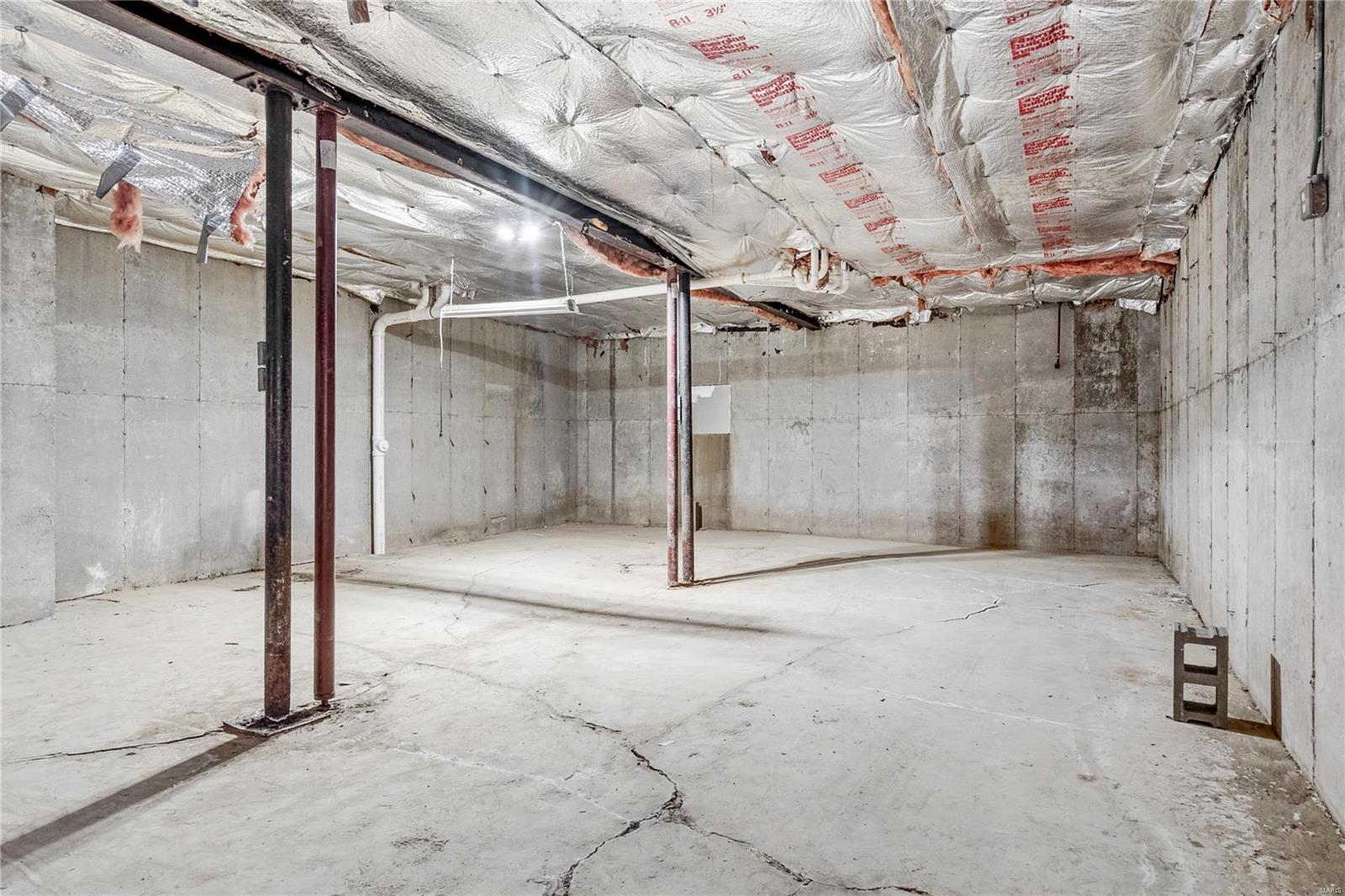 St Louis, Missouri 63144, United States, 2 Bedrooms Bedrooms, ,2 BathroomsBathrooms,Residential,Pending,26072