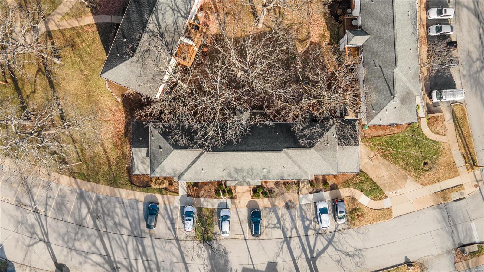 St Louis, Missouri 63144, United States, 2 Bedrooms Bedrooms, ,2 BathroomsBathrooms,Residential,Pending,26072