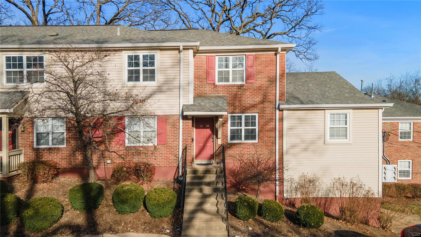 St Louis, Missouri 63144, United States, 2 Bedrooms Bedrooms, ,2 BathroomsBathrooms,Residential,Pending,26072