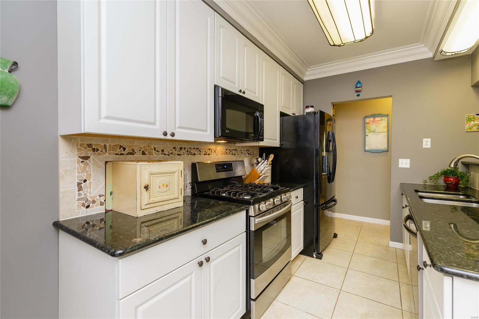 Hawken Condo Ph D - Residential