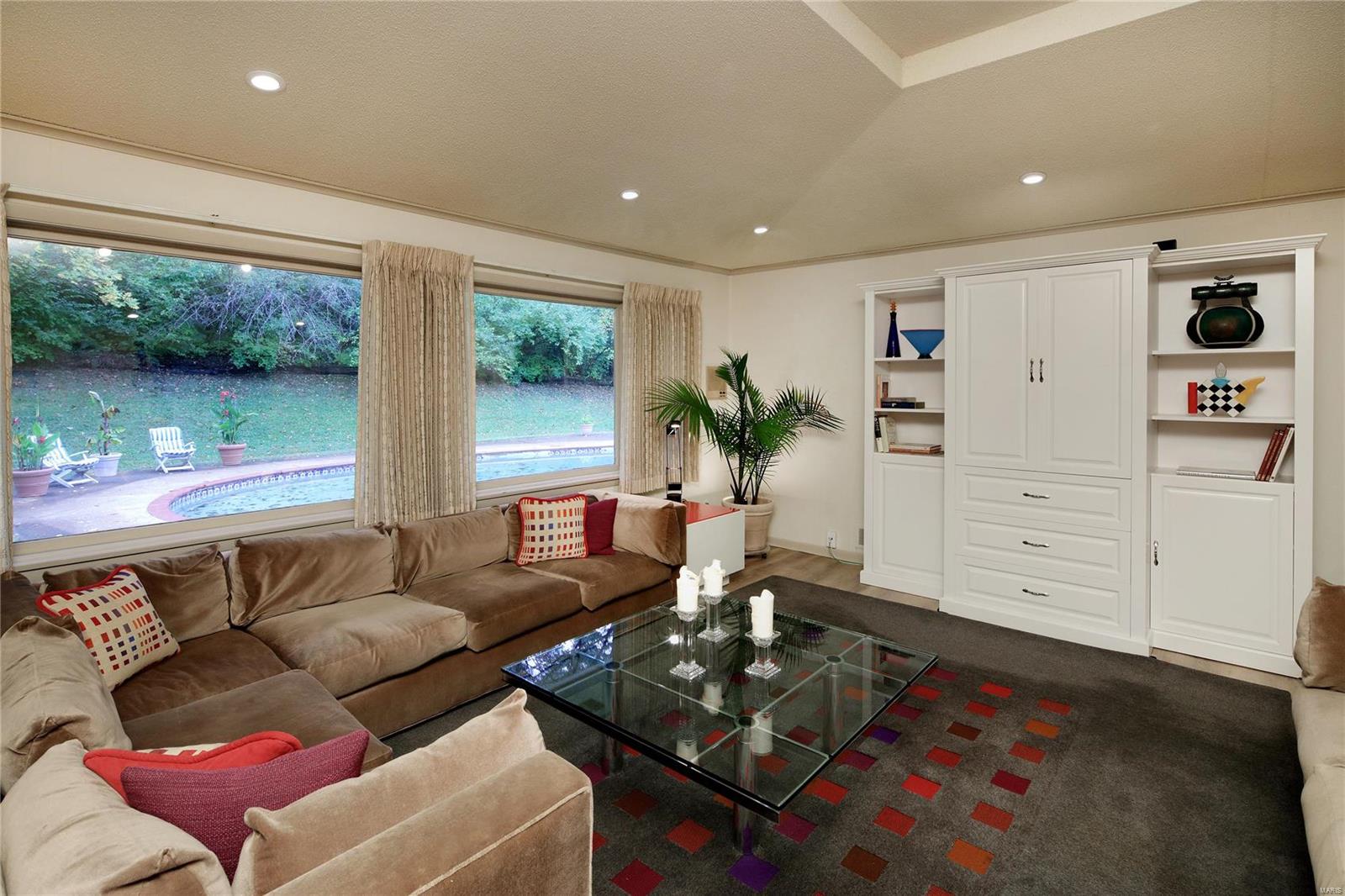 Ladue Estates - Residential