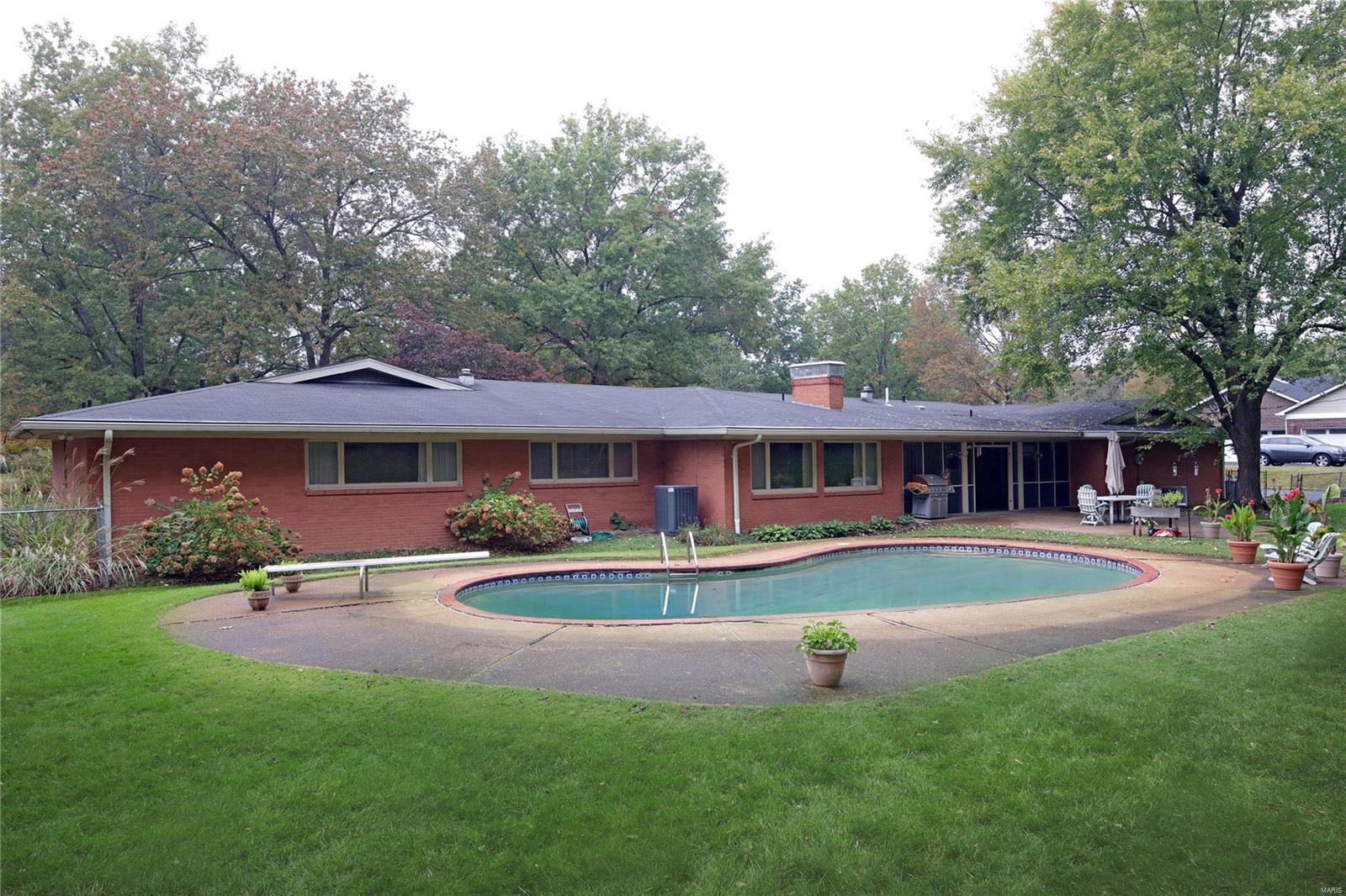 Ladue Estates - Residential