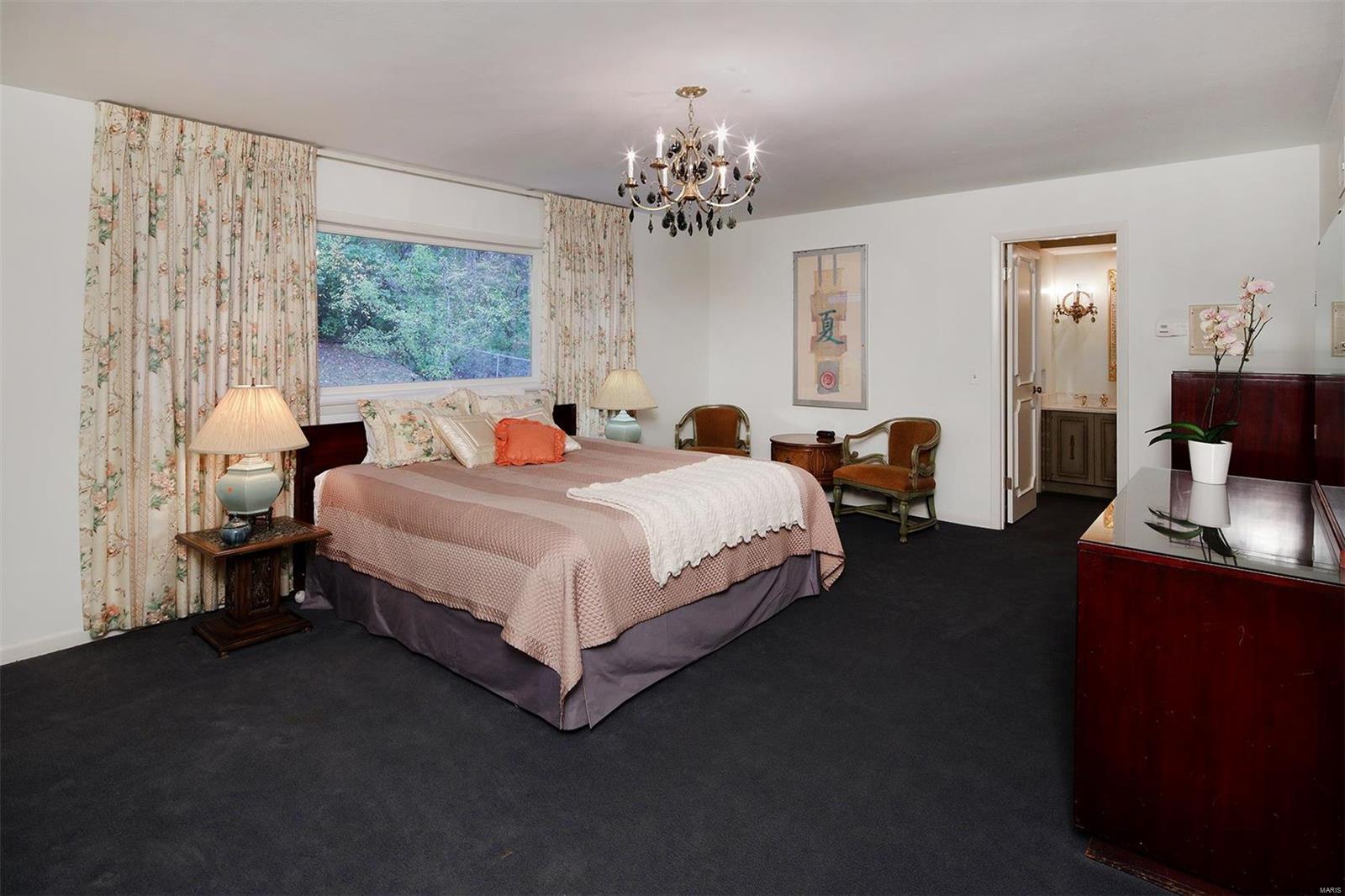 Ladue Estates - Residential