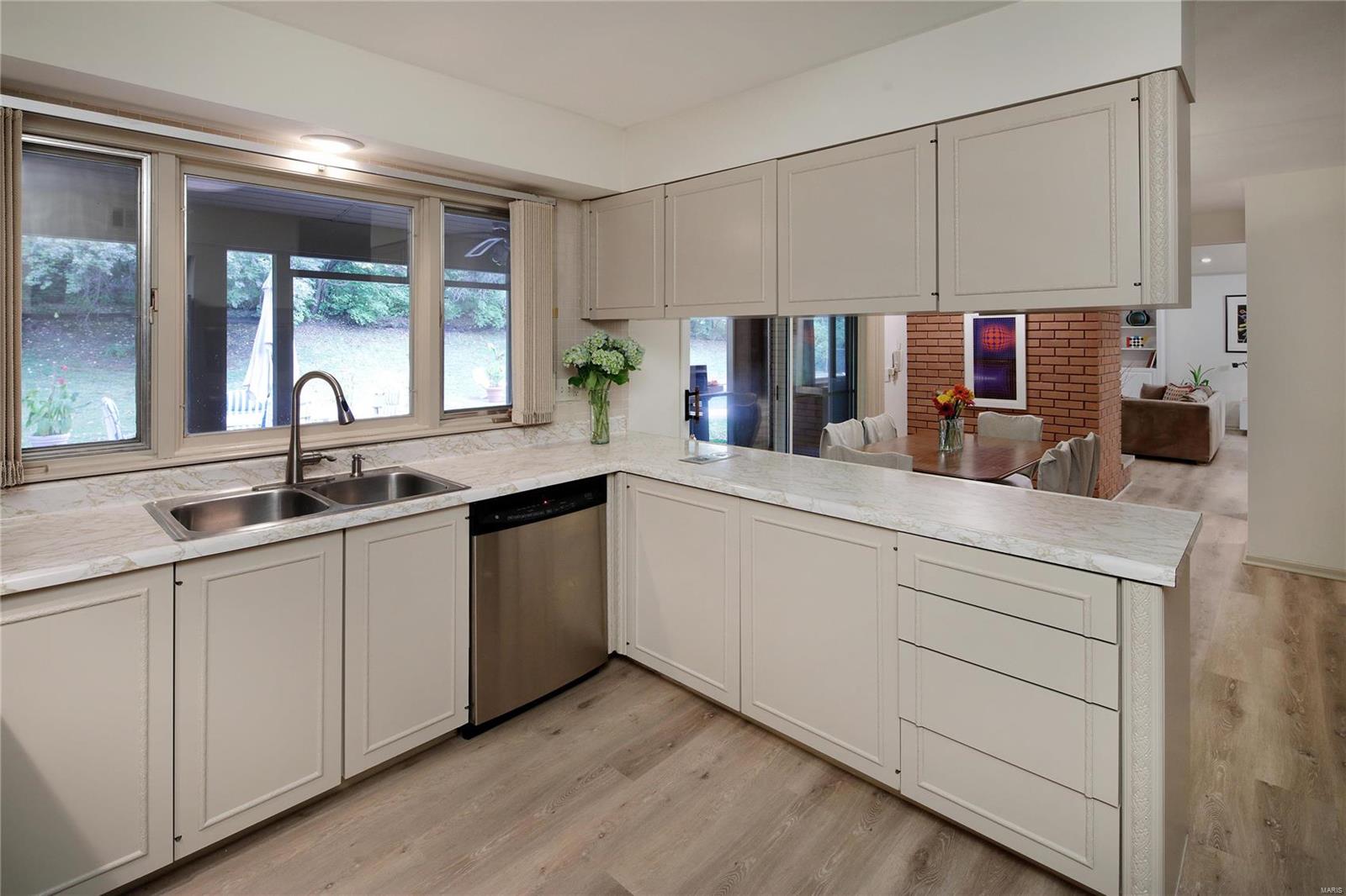 Ladue Estates - Residential