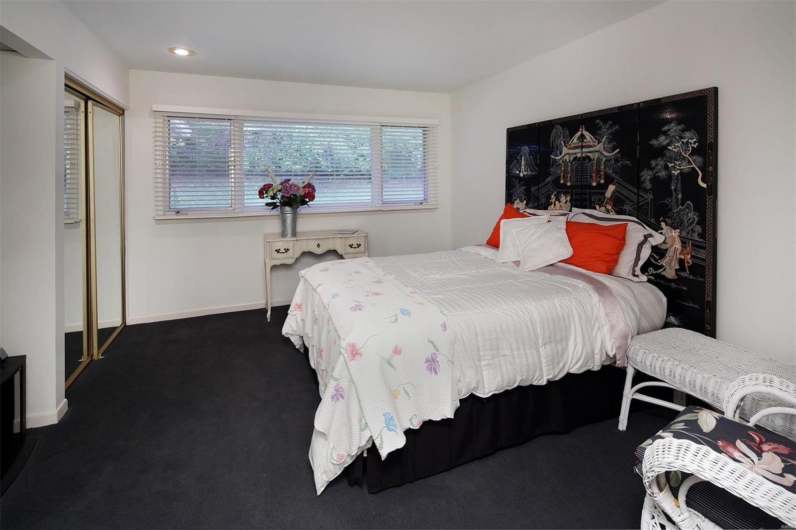 Ladue Estates - Residential