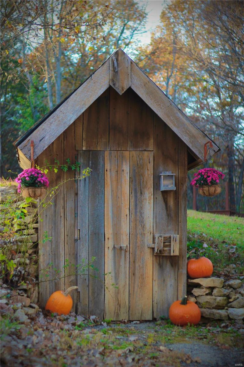 Cedar Hill, Missouri 63016, United States, 4 Bedrooms Bedrooms, ,2 BathroomsBathrooms,Residential,Pending,16046