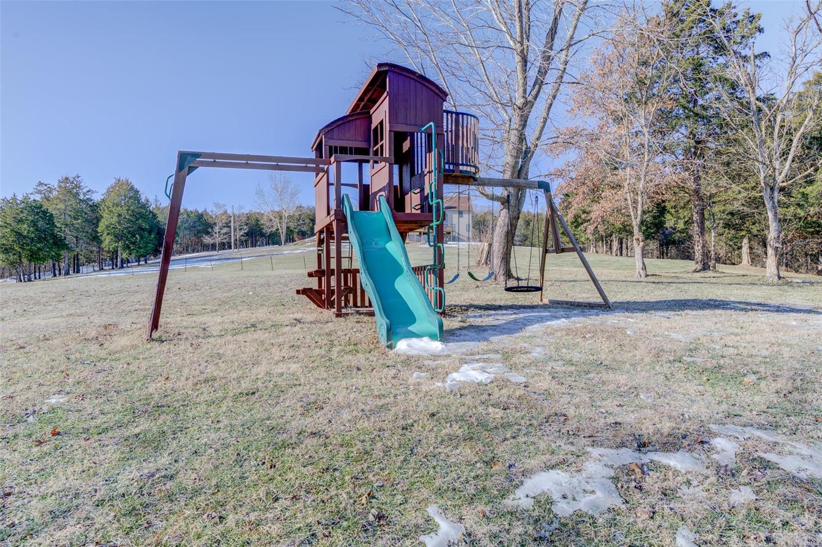 Cedar Hill, Missouri 63016, United States, 4 Bedrooms Bedrooms, ,2 BathroomsBathrooms,Residential,Pending,16046