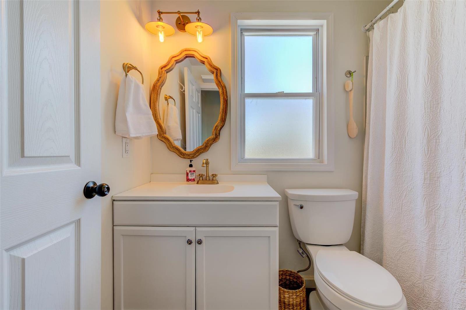 Cedar Hill, Missouri 63016, United States, 4 Bedrooms Bedrooms, ,2 BathroomsBathrooms,Residential,Pending,16046