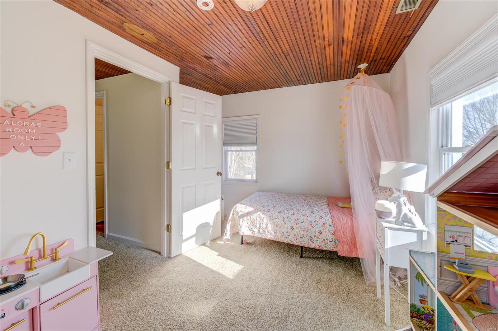 Cedar Hill, Missouri 63016, United States, 4 Bedrooms Bedrooms, ,2 BathroomsBathrooms,Residential,Pending,16046