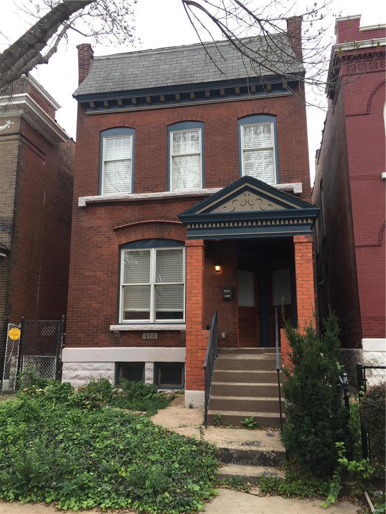 Laclede Race Cource Sub - Residential Lease