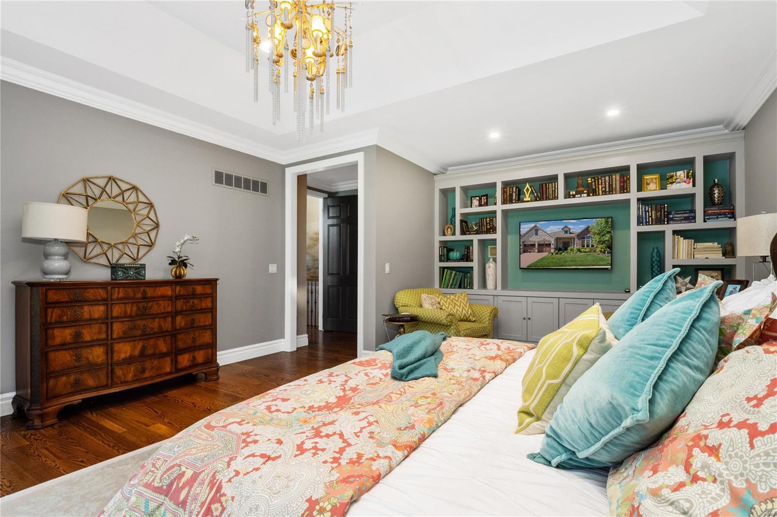 Villas At Meadowbrook The - Residential