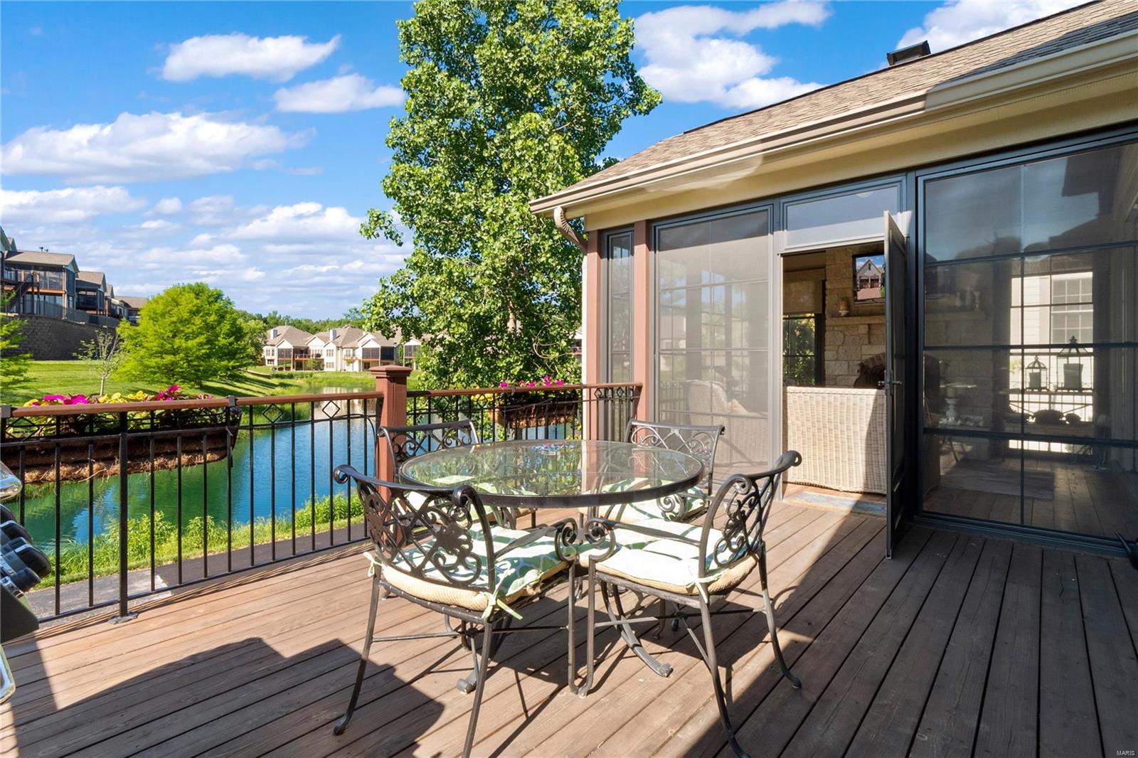 Villas At Meadowbrook The - Residential