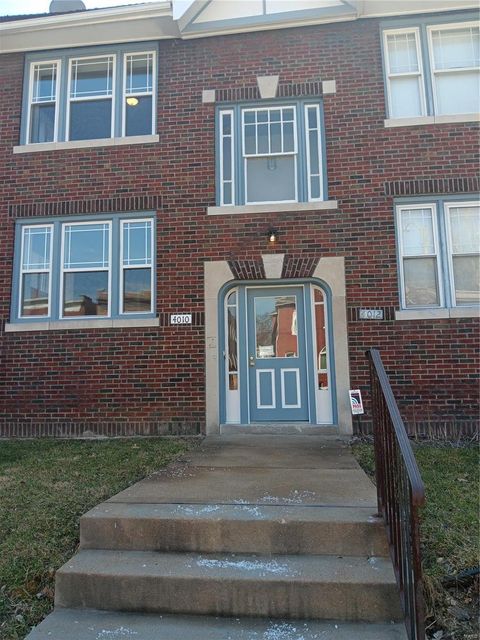 Townhouse in St Louis MO 4010 Castleman Avenue.jpg