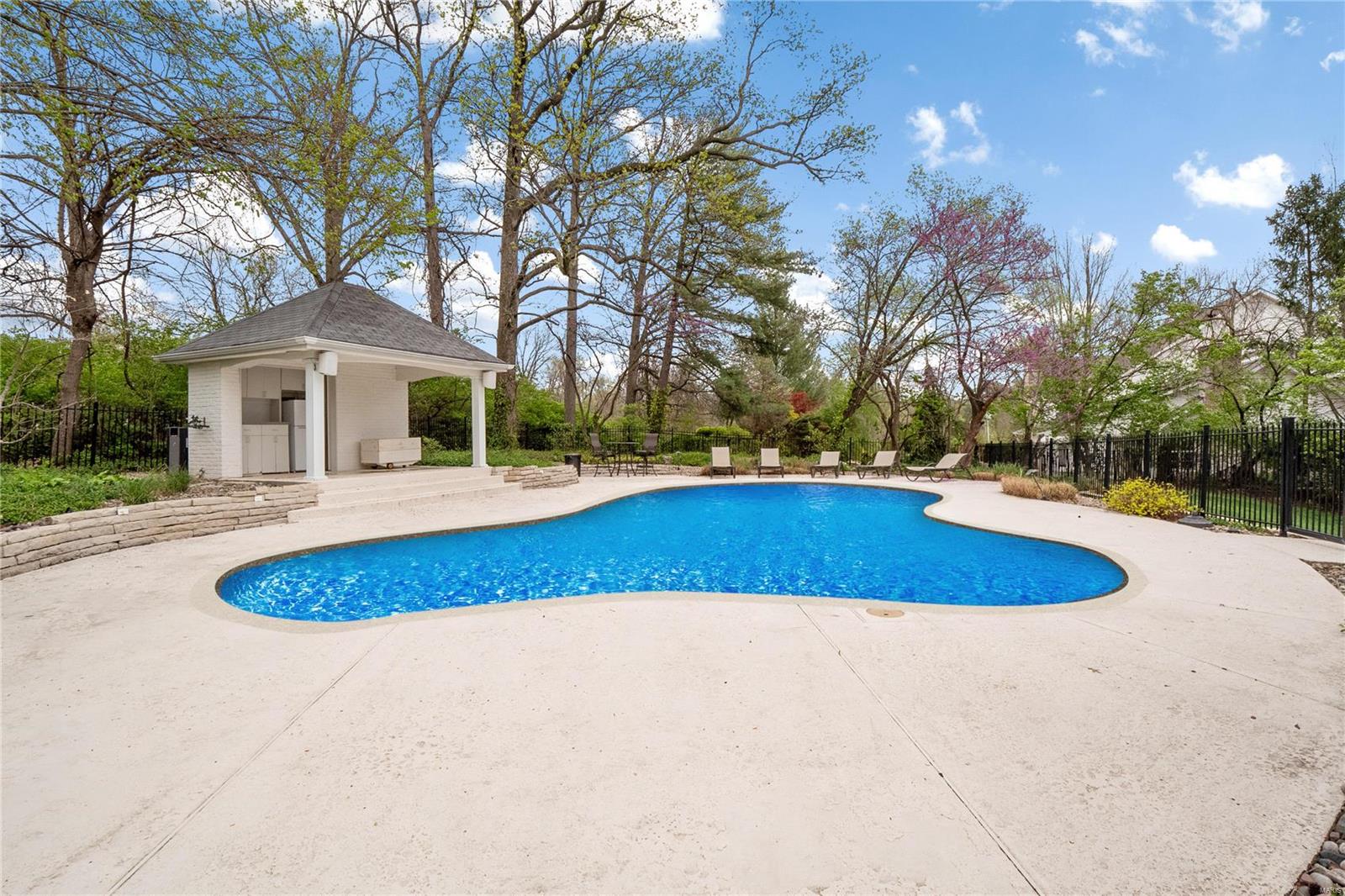 Hunters Grove - Residential