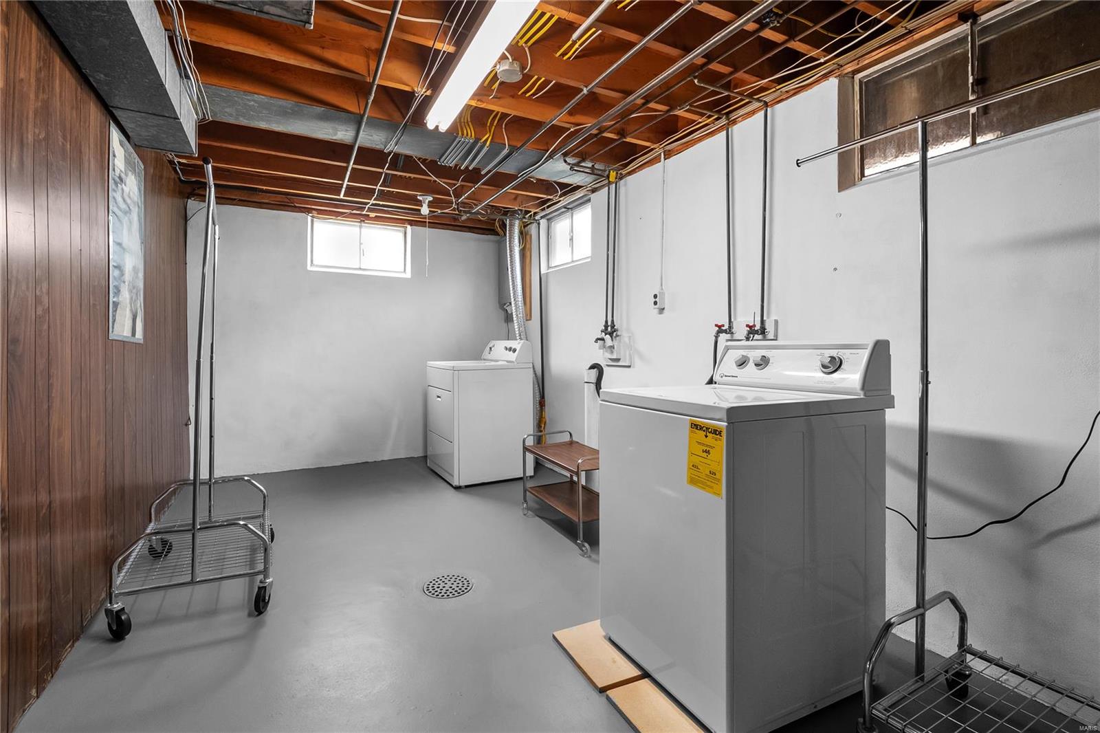 St Louis, Missouri 63125, United States, 3 Bedrooms Bedrooms, ,2 BathroomsBathrooms,Residential,Pending,101913