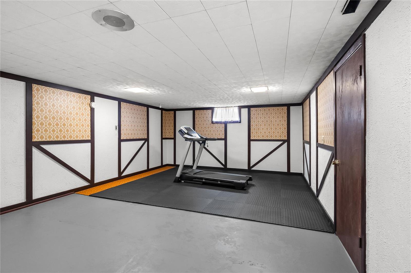 St Louis, Missouri 63125, United States, 3 Bedrooms Bedrooms, ,2 BathroomsBathrooms,Residential,Pending,101913