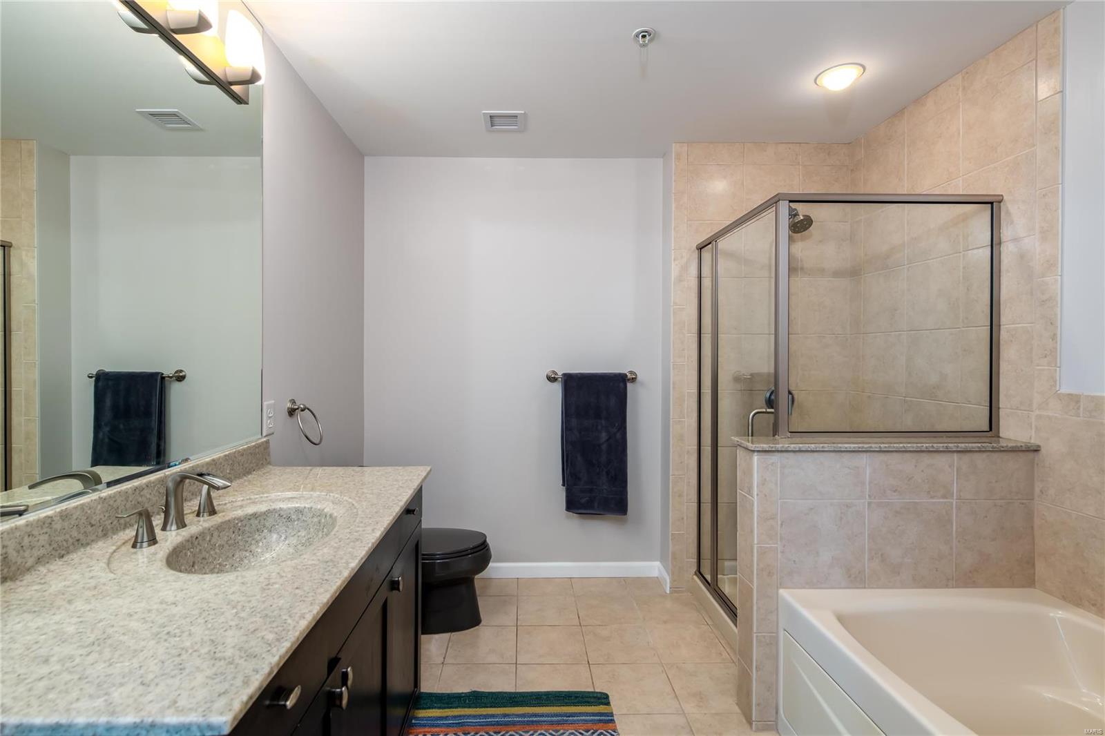 Park East Tower - Residential