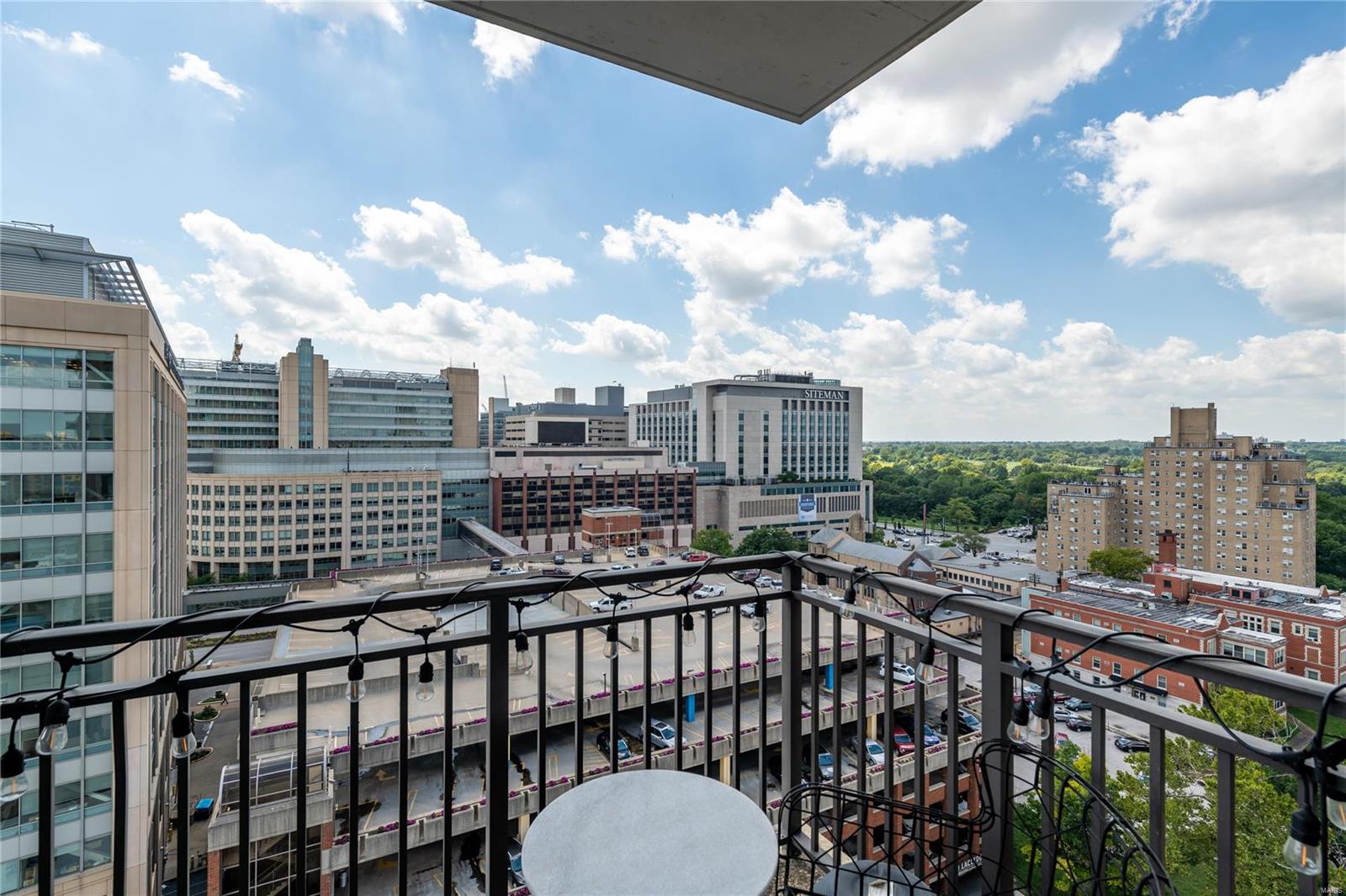 Park East Tower - Residential