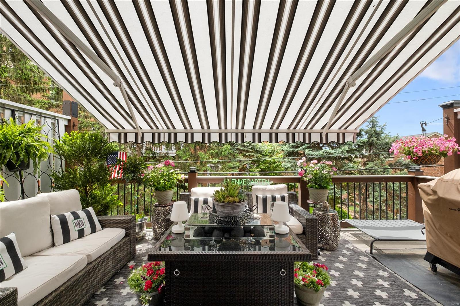 Brighton Way Twnhms A Condo - Residential