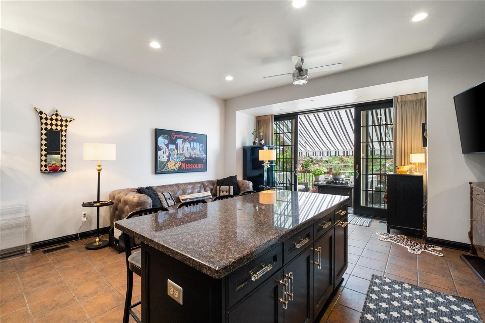 Brighton Way Twnhms A Condo - Residential