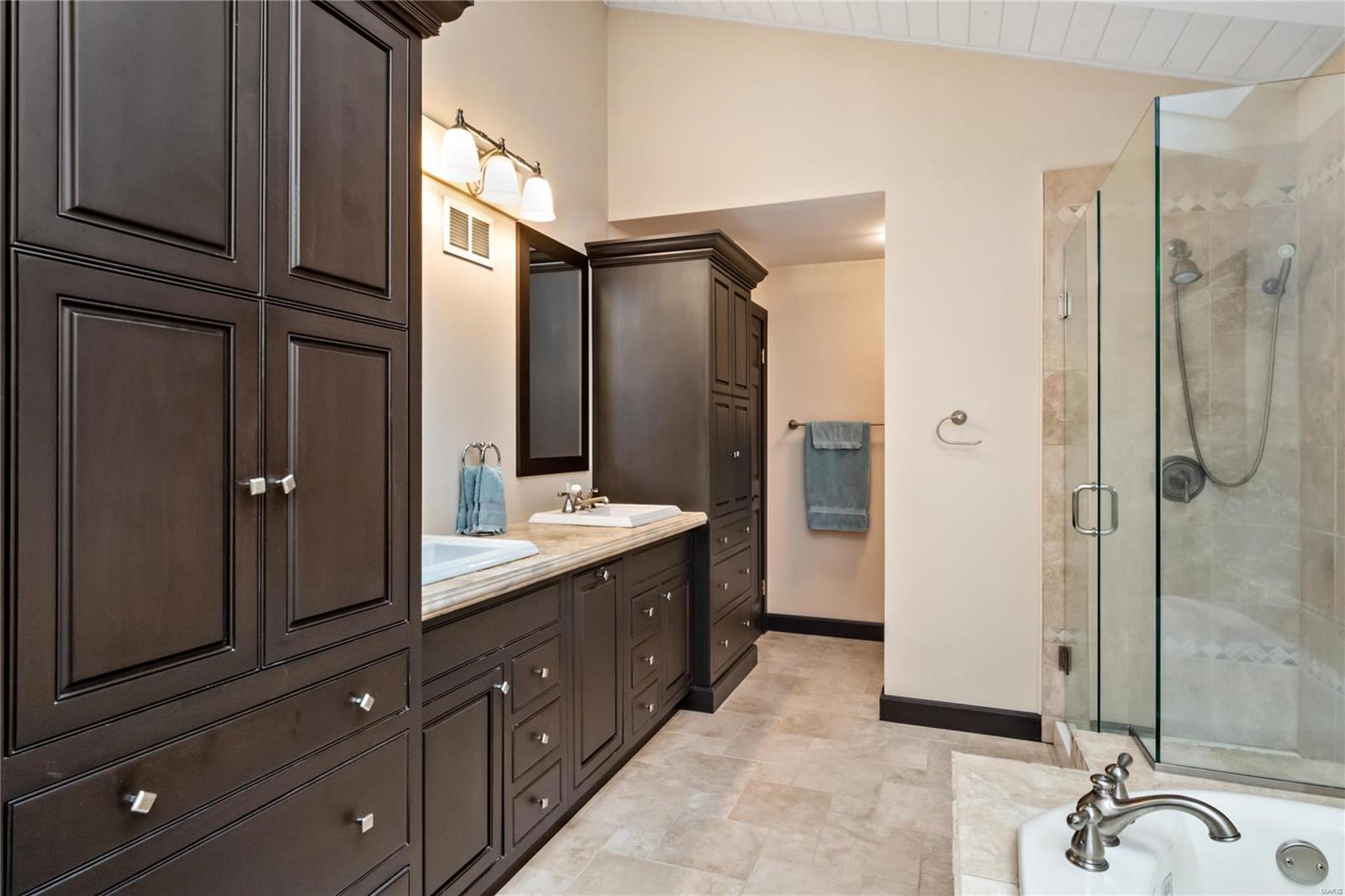 Huntbridge Forest - Residential