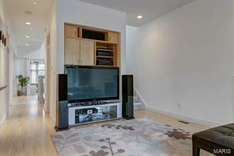 North Pointe Clayton - Residential