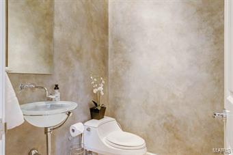 North Pointe Clayton - Residential